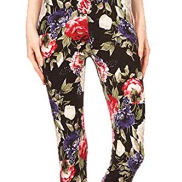 Boutique Pants - 🌟SOLD🌟Buttery Soft Floral Leggings